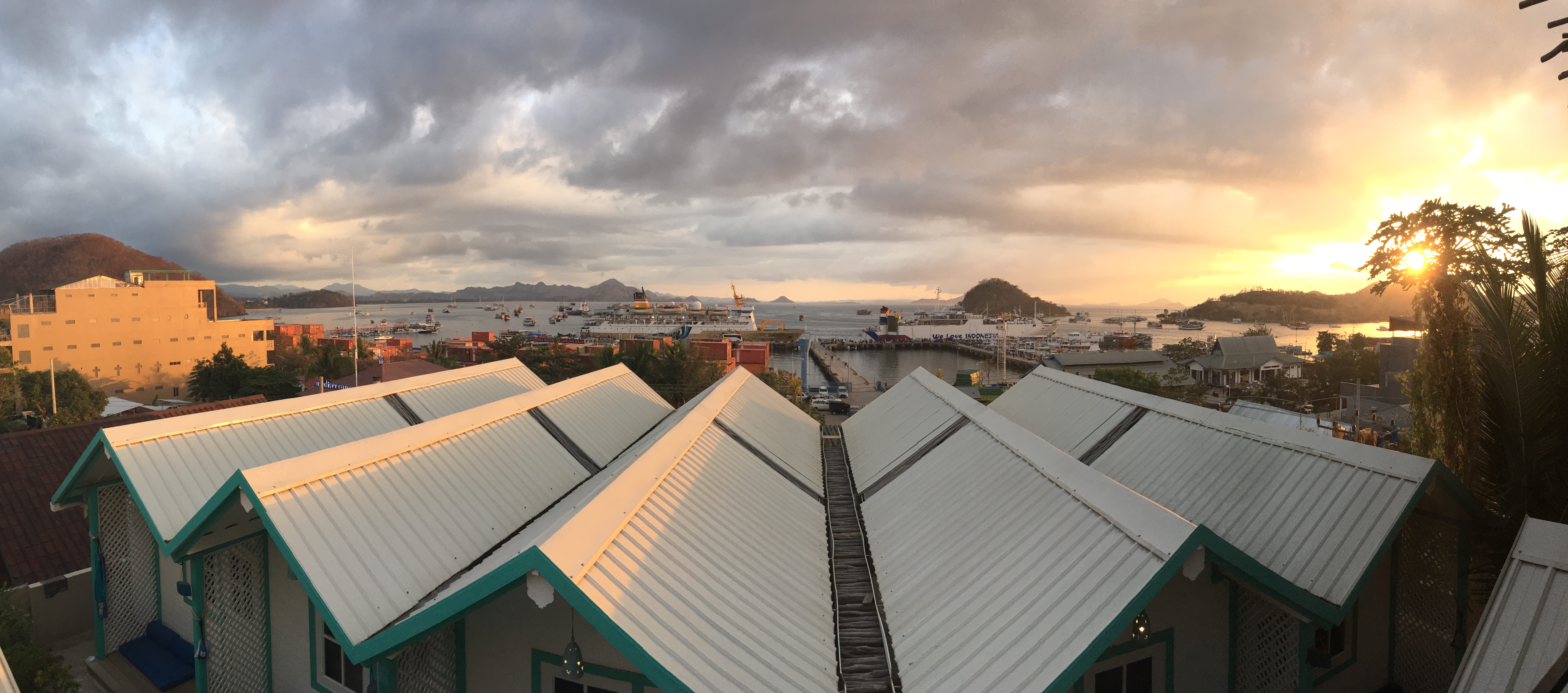 Labuan Bajo 拉布安鎮